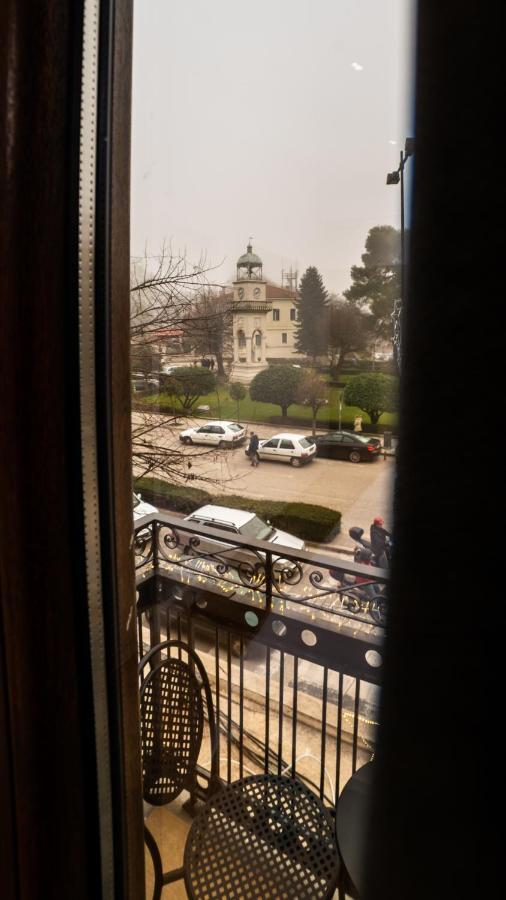 Brettania Hotel Ioannina Buitenkant foto