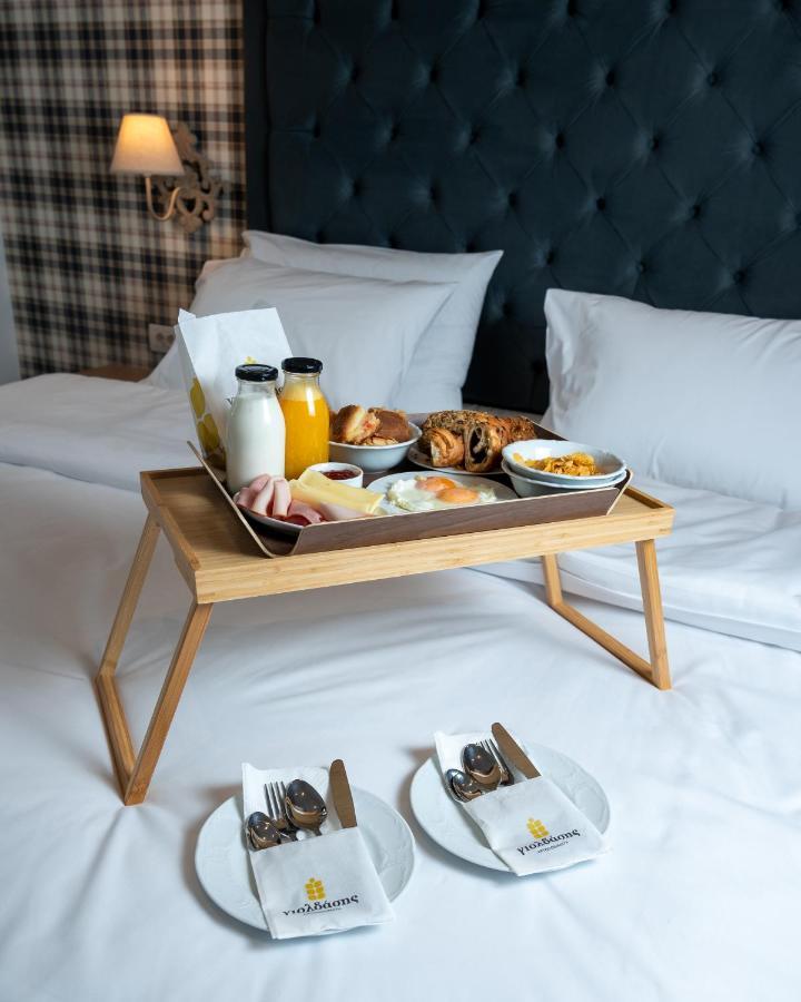 Brettania Hotel Ioannina Buitenkant foto