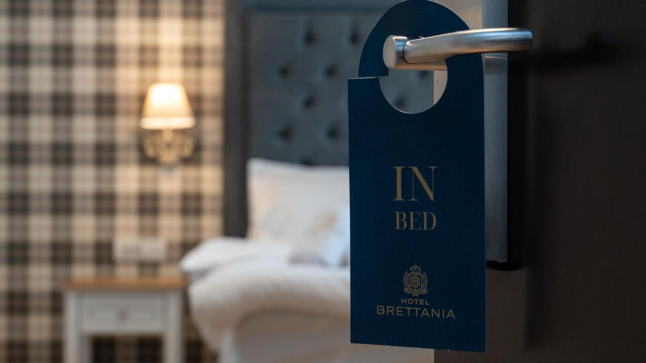 Brettania Hotel Ioannina Buitenkant foto