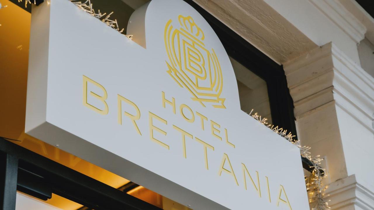 Brettania Hotel Ioannina Buitenkant foto